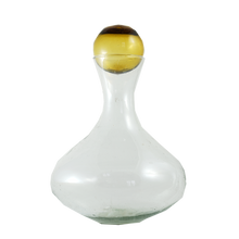 Load image into Gallery viewer, Classic Decanter with Caro Caro wood Topper

