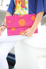 Load image into Gallery viewer, Polka Dot Straw Envelope Clutch Purse
