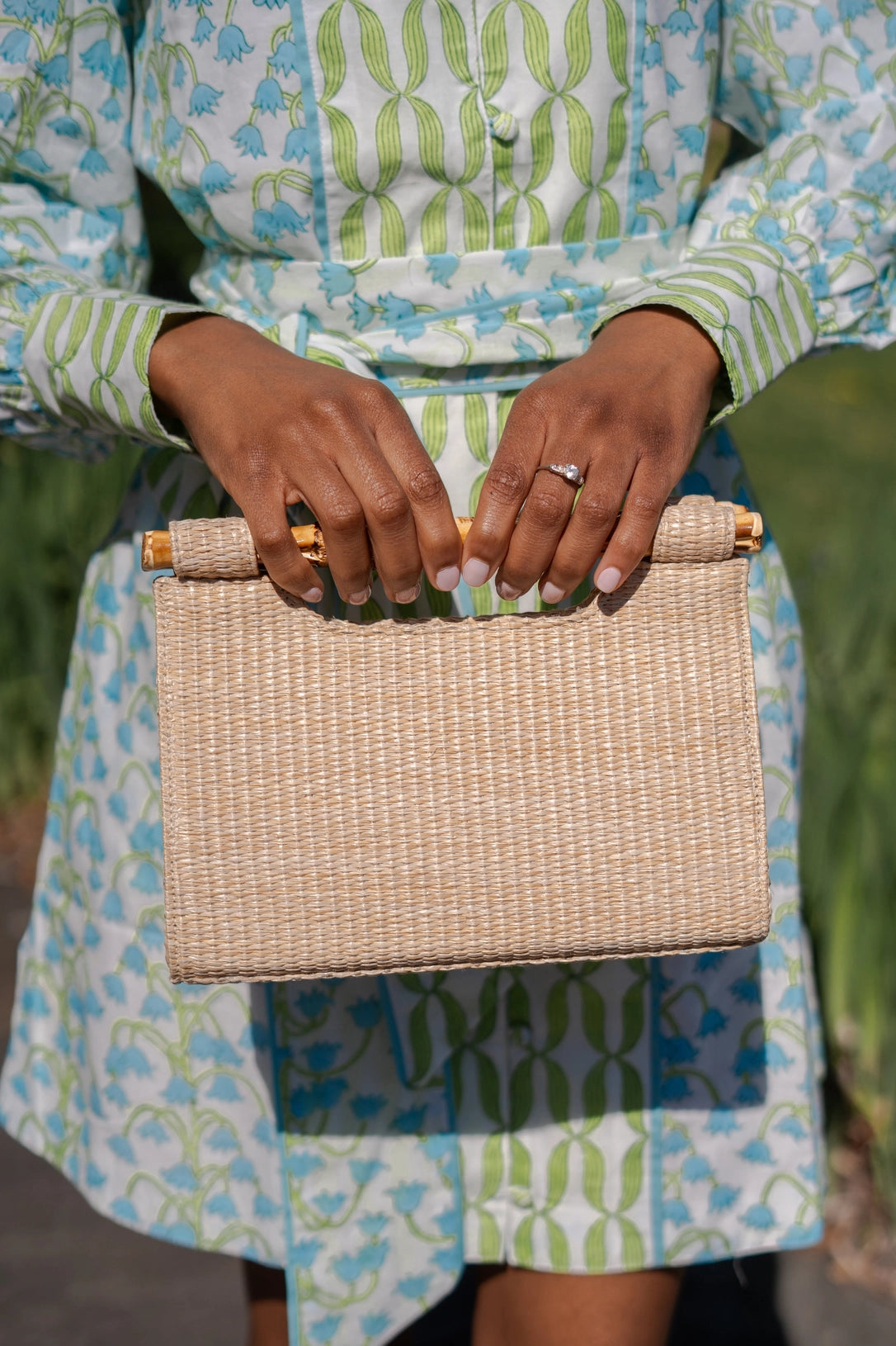 Mary Straw Clutch - Bamboo Natural Handle