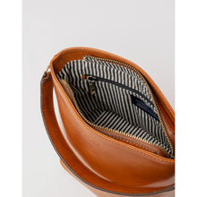 Load image into Gallery viewer, Bobbi Bucket Bag Midi - Classic Leather
