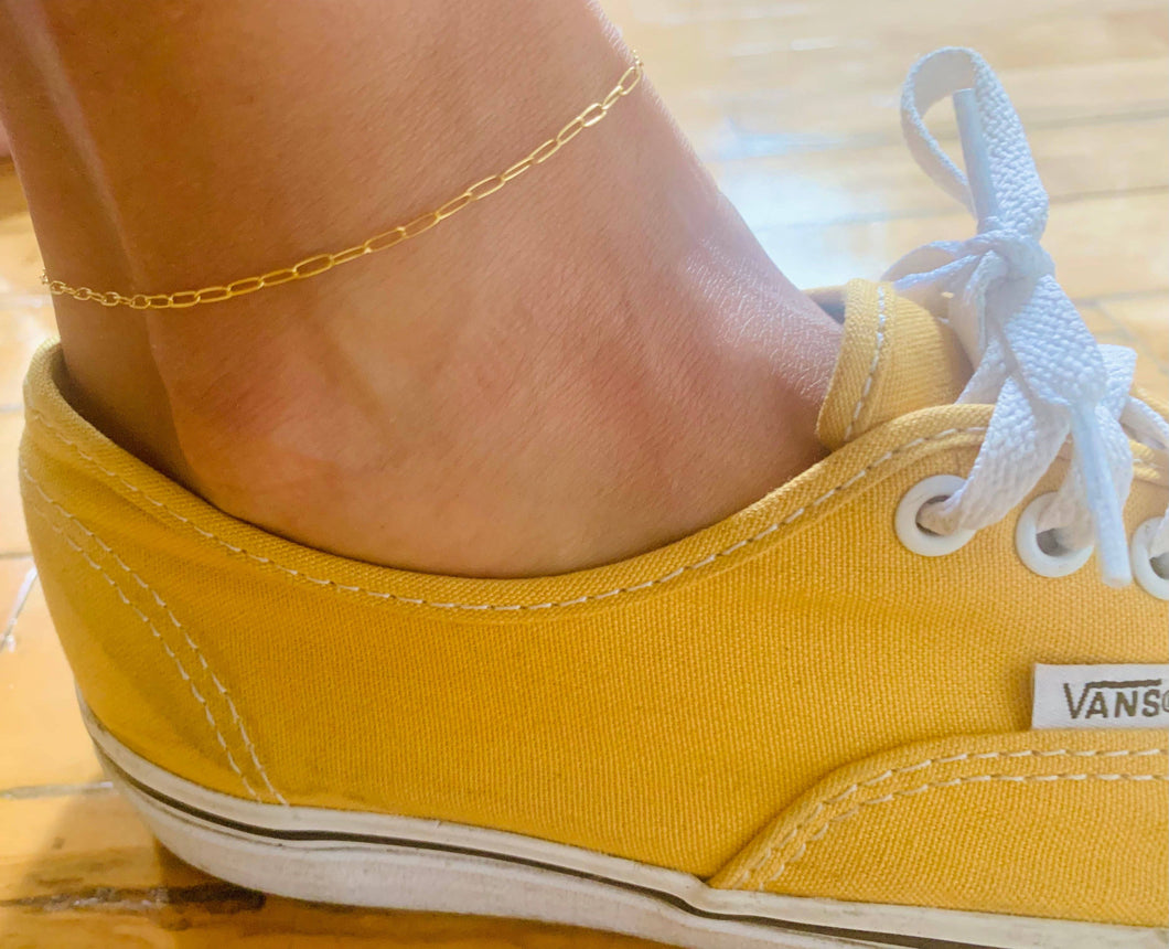 Gold Thin Paperclip Anklet