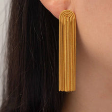 Load image into Gallery viewer, Addison Statement Earring
