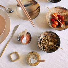 Load image into Gallery viewer, Horn Pinch Plain Bowl
