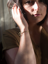 Load image into Gallery viewer, Hexagon Clasp Hammered Bracelet
