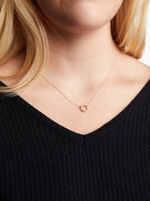 Load image into Gallery viewer, Milani Rope Pearl Necklace - Gold-filled
