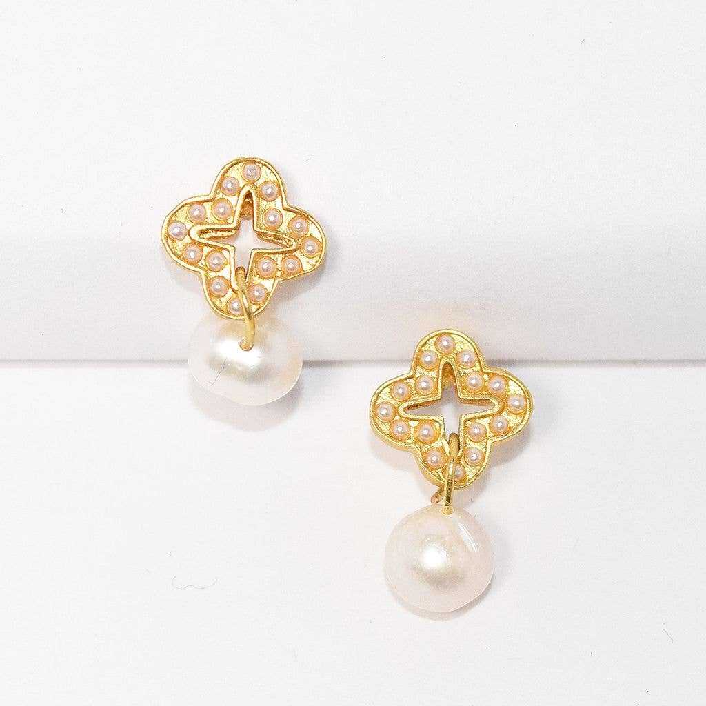 Clover stud and pearl drop earring